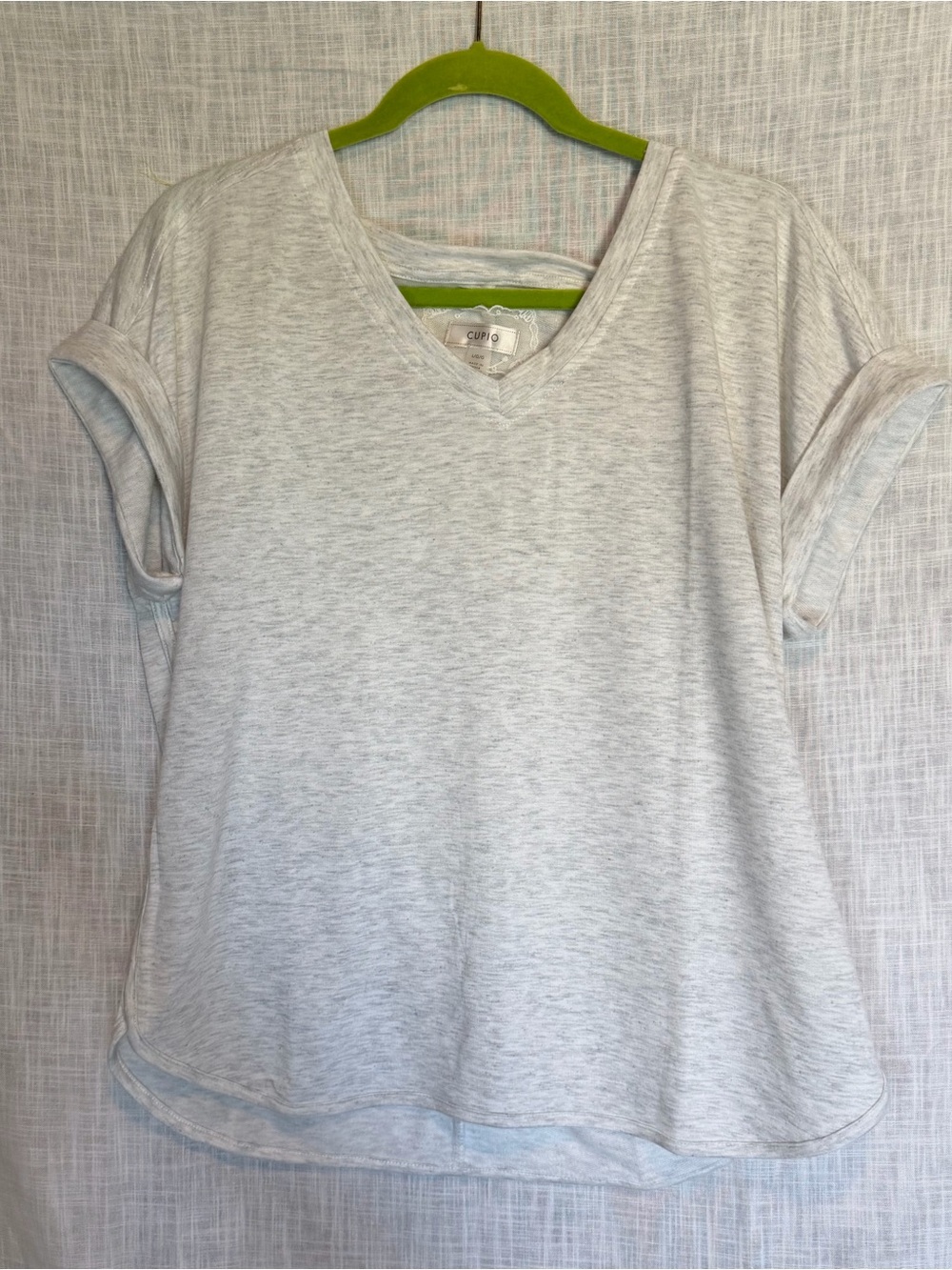 Cupio Heather Light Gray V-Neck Short Sleeve Top